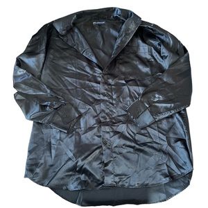 Men’s silky dress shirt